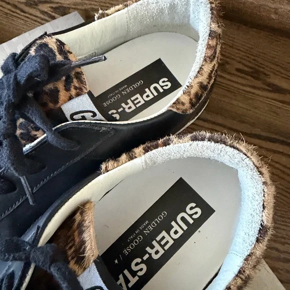 Golden Goose Superstar Gold studded toe - Black leather with leopard star - Picture 8 of 11